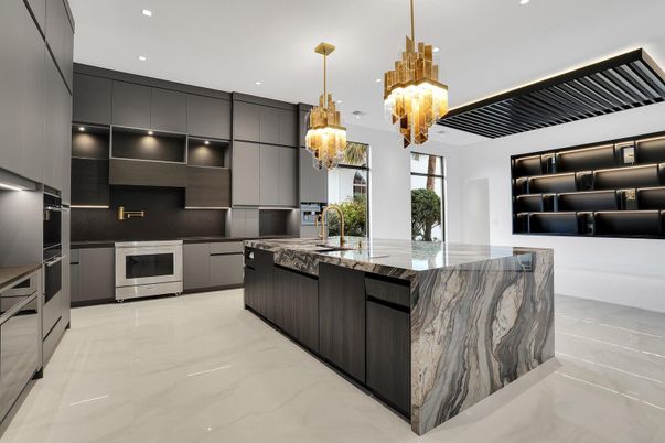 Chandelier, Interior, Kitchen, Marble, Pendant Lights, Recessed Lighting, Stainless Steel Appliances