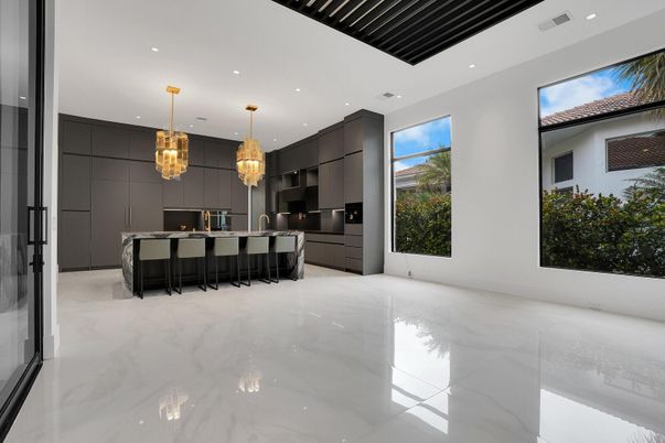Chandelier, Interior, Kitchen, Marble, Recessed Lighting, Stainless Steel Appliances
