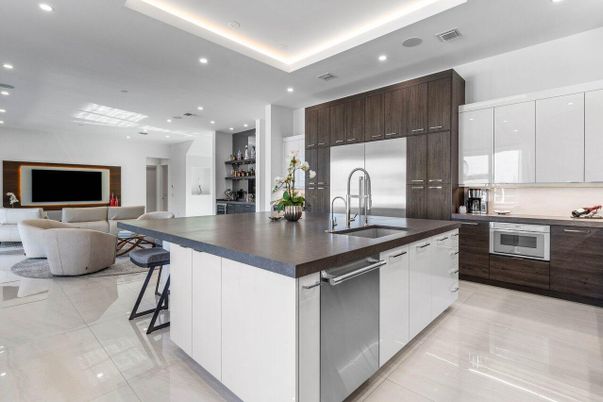 Interior, Kitchen, Living room, Recessed Lighting, Stainless Steel Appliances