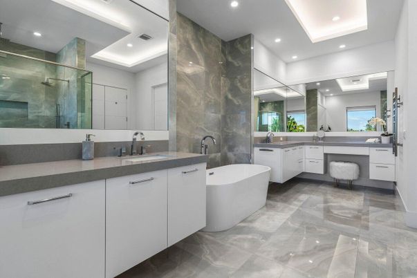 Bathroom, Dual Sink Vanities, Free Standing Baths, Glass Shower, Interior, Recessed Lighting