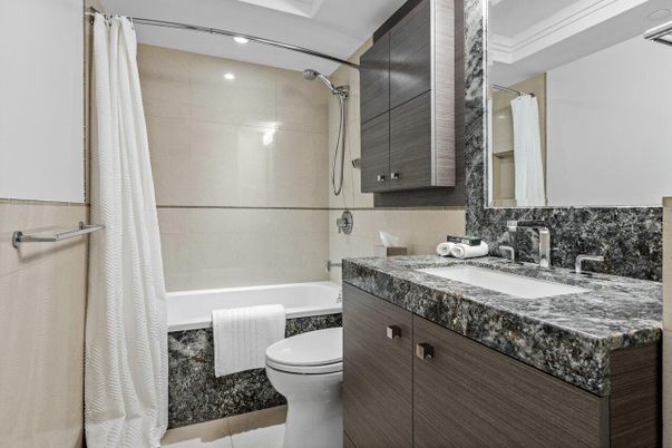 Bathroom, Interior, Recessed Lighting