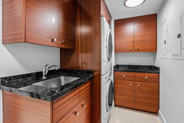 Interior, Washer