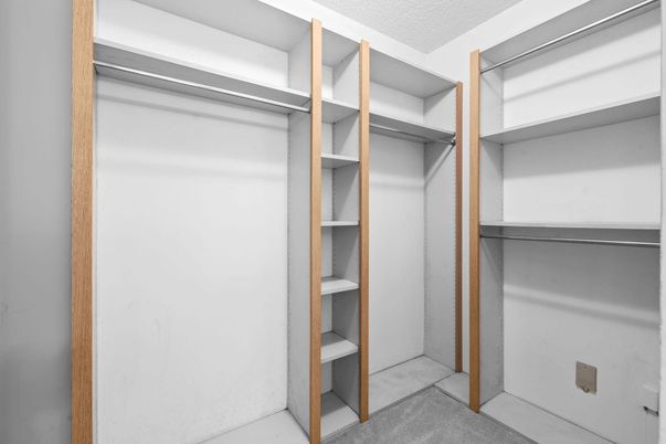 Interior, Walk-in Closets