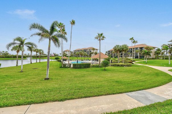 Backyard, Exterior, Lake, Water