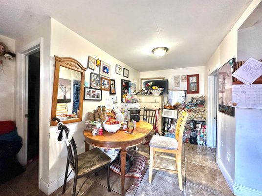 Dining room, Interior