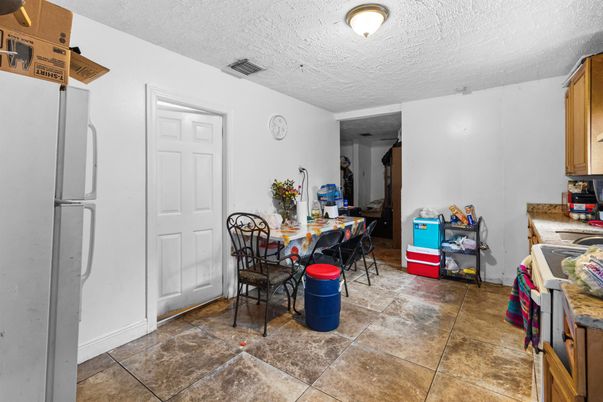 Dining room, Interior