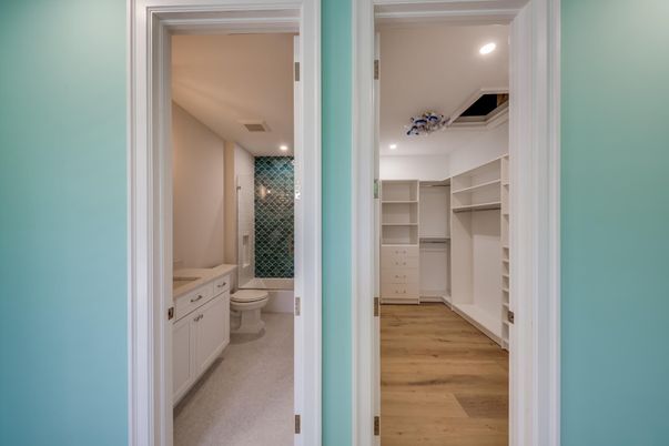 Bathroom, Interior, Recessed Lighting, Walk-in Closets, Wood Texture Flooring