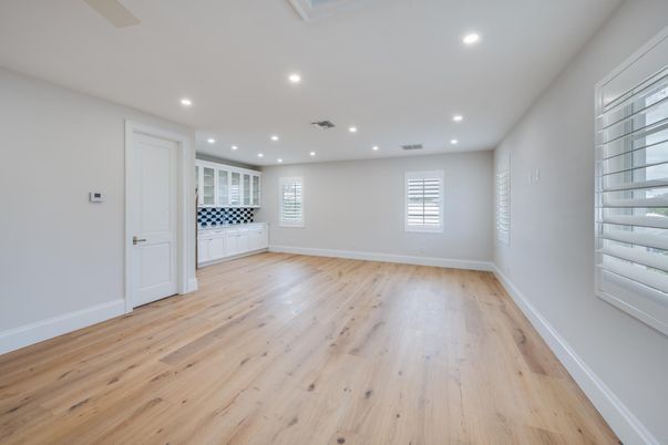 Empty room, Interior, Recessed Lighting, Wood Texture Flooring