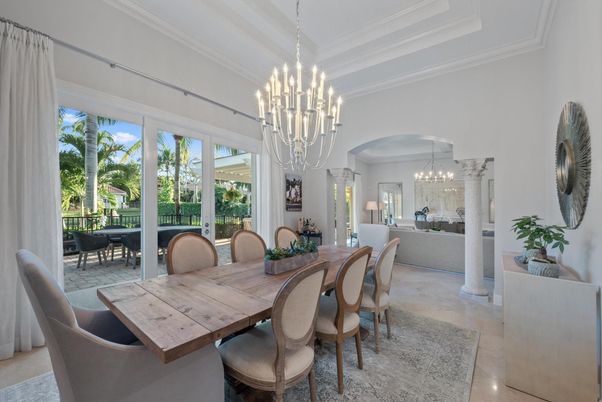 Chandelier, Dining room, Interior