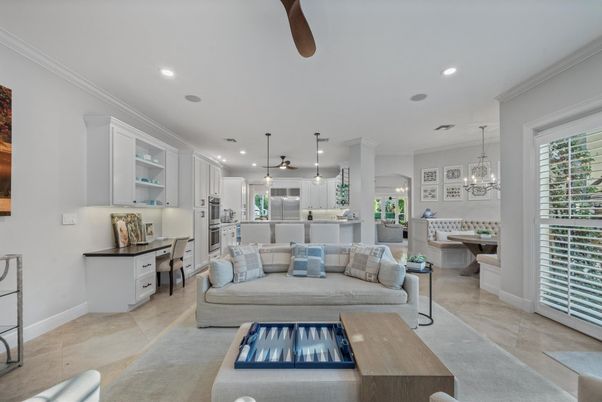 Dining room, Interior, Kitchen, Living room, Pendant Lights, Recessed Lighting, Stainless Steel Appliances