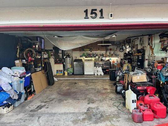 Garage, Interior