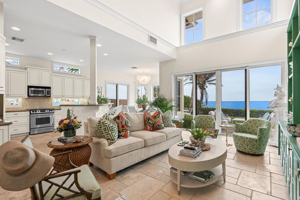 Chandelier, Interior, Kitchen, Living room, Recessed Lighting, Stainless Steel Appliances, Water