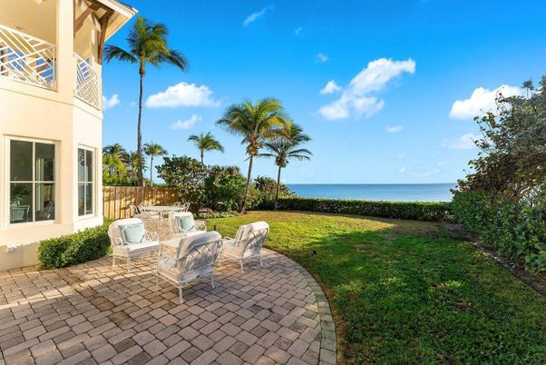 Backyard, Exterior, Water
