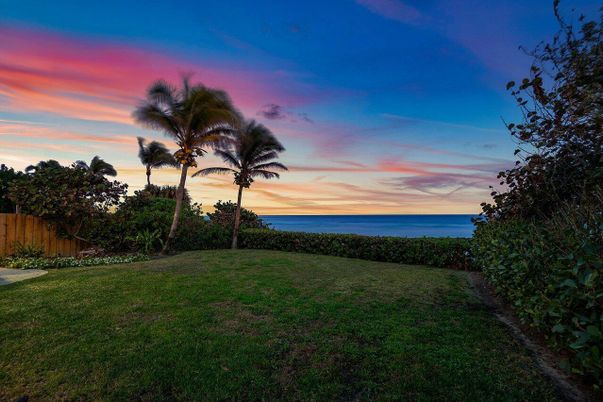 Backyard, Exterior, Water