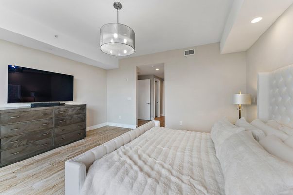 Bedroom, Interior, Pendant Lights, Recessed Lighting