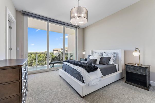 Bedroom, Interior, Pendant Lights