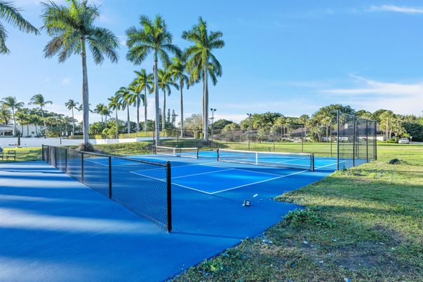 Exterior, Tennis Courts