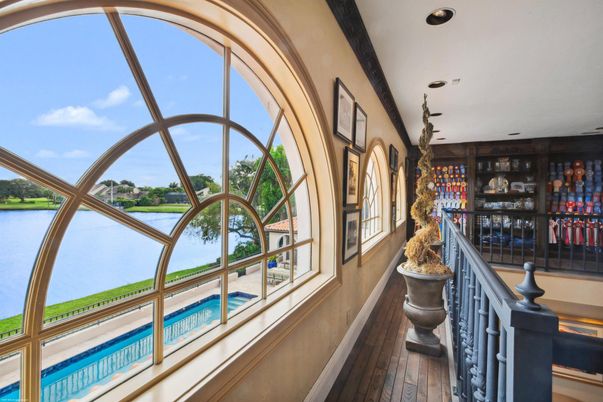 Glass Ceilings, Interior, Recessed Lighting, Sun Room, Water, Wood Texture Flooring
