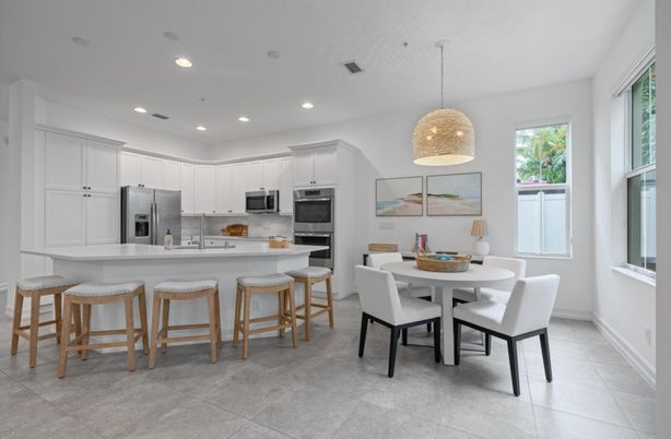Dining room, Interior, Kitchen, Pendant Lights, Recessed Lighting, Stainless Steel Appliances