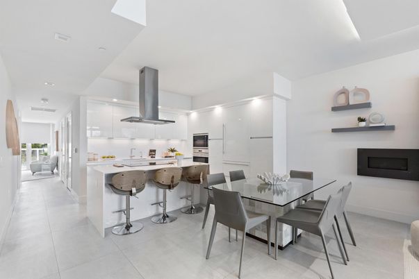 Dining room, Interior, Kitchen, Recessed Lighting, Stainless Steel Appliances
