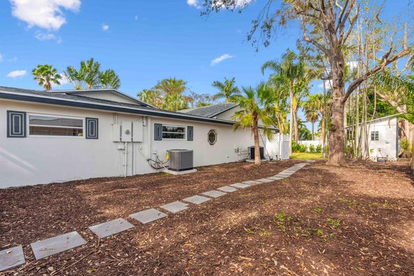 Backyard, Exterior