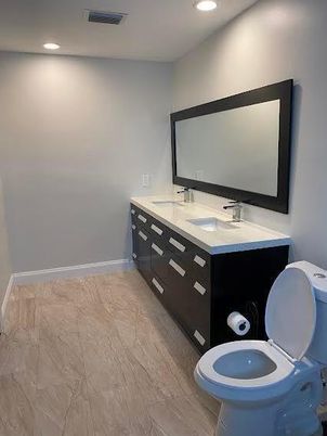 Bathroom, Dual Sink Vanities, Interior, Recessed Lighting