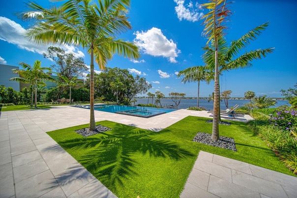 Exterior, Pool, Water