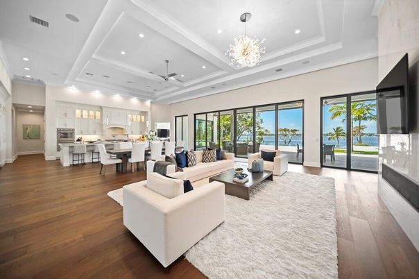 Dining room, Interior, Kitchen, Living room, Pendant Lights, Recessed Lighting, Stainless Steel Appliances, Wood Texture Flooring