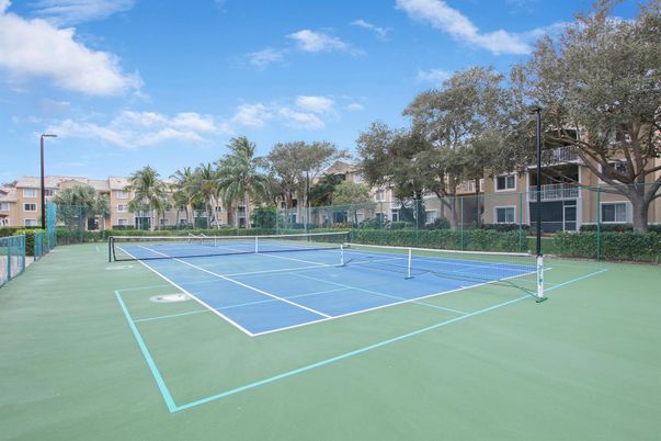 Exterior, Tennis Courts