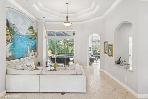 Interior, Living room, Pendant Lights, Recessed Lighting