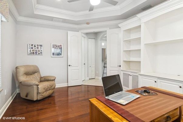 Home Office, Interior, Recessed Lighting, Wood Texture Flooring