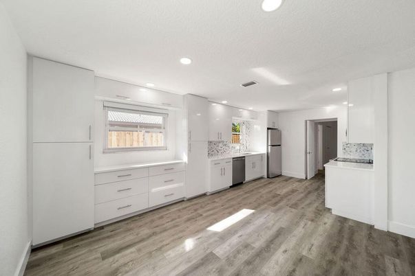 Interior, Kitchen, Recessed Lighting, Wood Texture Flooring