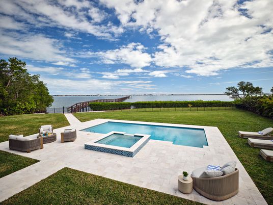 Exterior, Pool, Water