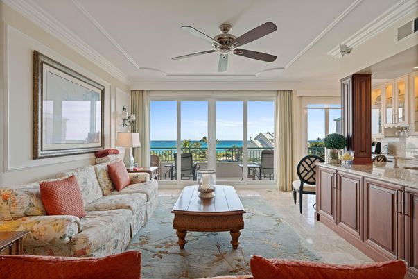 Interior, Living room, Water