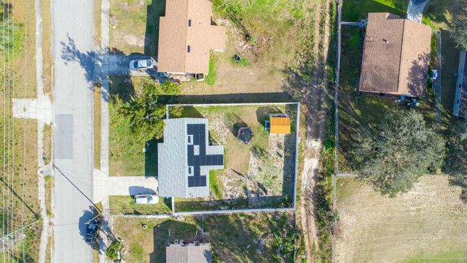 Exterior, Drone