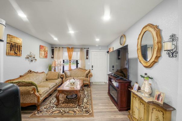Interior, Living room, Recessed Lighting, Wood Texture Flooring