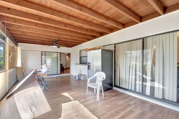 Empty room, Interior, Wooden Beams, Wooden Ceilings, Wood Texture Flooring