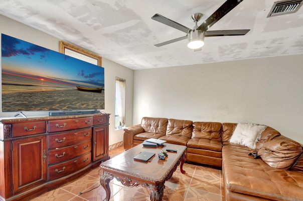Interior, Living room, Water