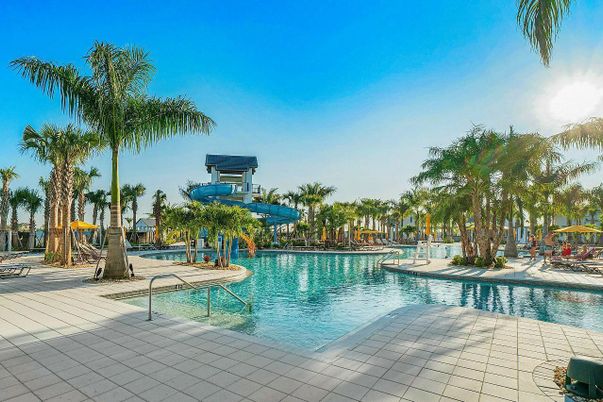 Exterior, Playground, Pool