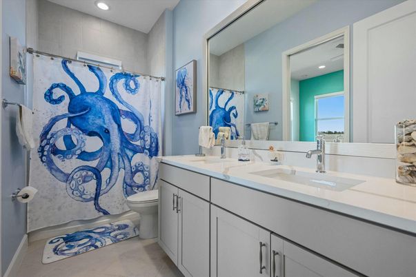 Bathroom, Dual Sink Vanities, Interior, Recessed Lighting
