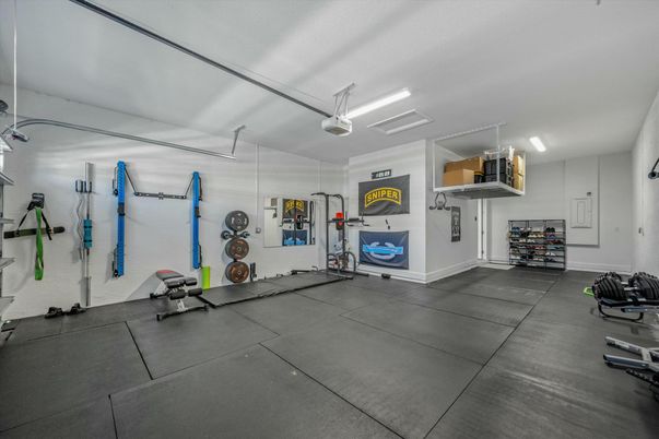 Garage, Interior