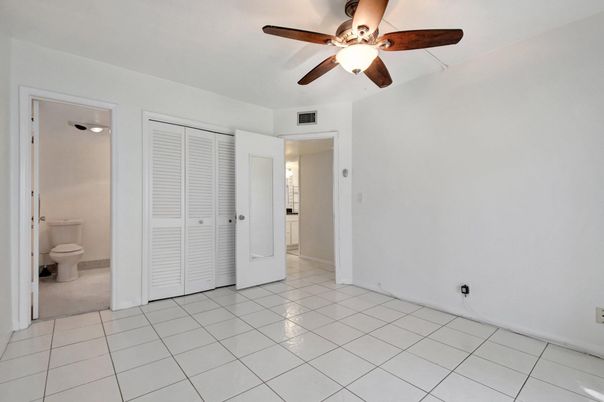 Bathroom, Empty room, Interior