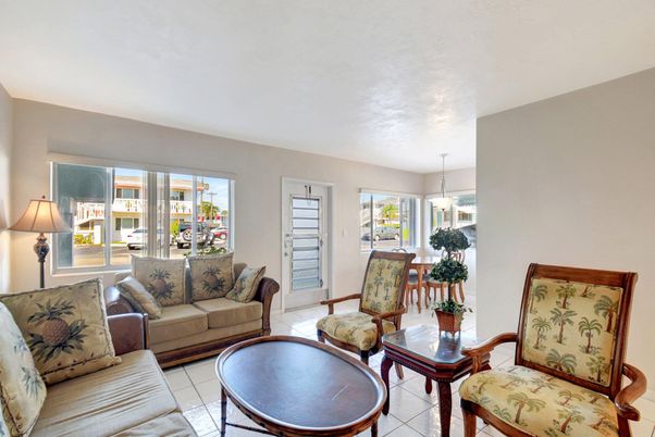 Interior, Living room, Pendant Lights