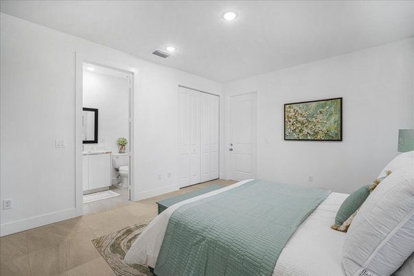 Bathroom, Bedroom, Interior, Recessed Lighting