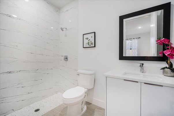 Bathroom, Interior, Marble Walls, Recessed Lighting