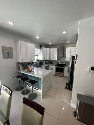 Dining room, Interior, Kitchen, Recessed Lighting