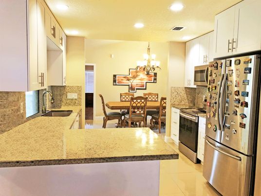 Chandelier, Dining room, Interior, Kitchen, Recessed Lighting