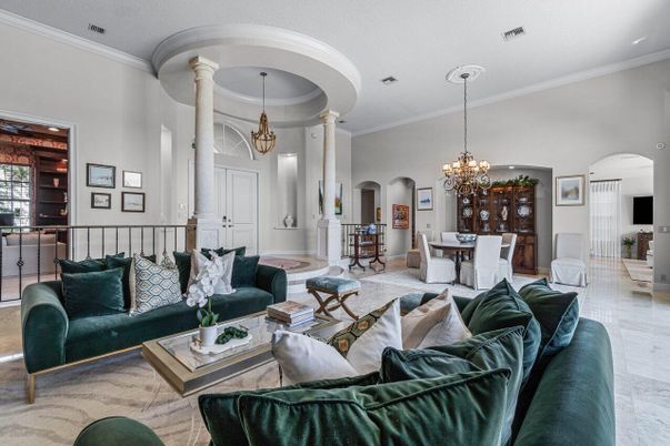Chandelier, Dining room, Interior, Living room, Pendant Lights