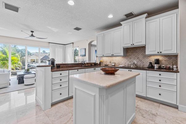 Interior, Kitchen, Recessed Lighting