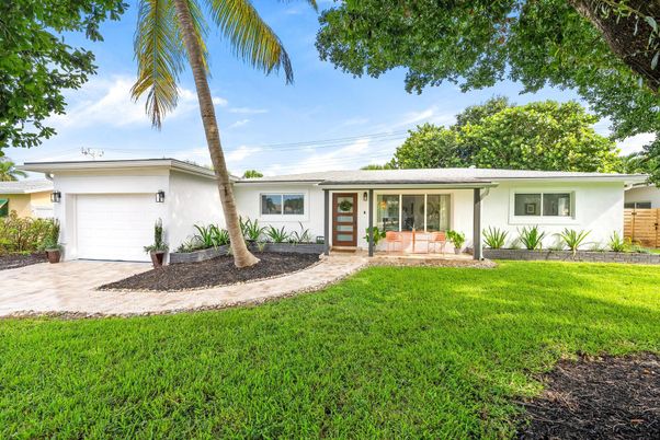Attached, Backyard, Exterior, Facade, Ranch